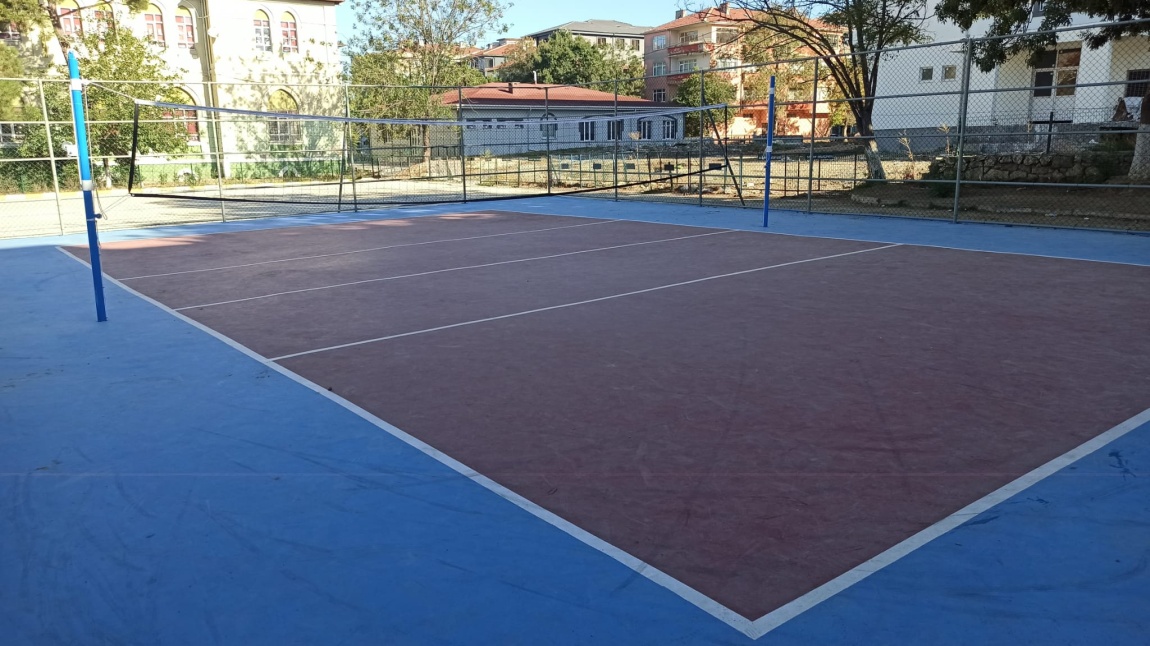Yeni Voleybol Sahamızı Yaptık